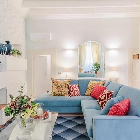 The Silk Thread Apartment Lucca