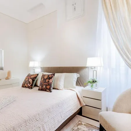 The Silk Thread Lucca