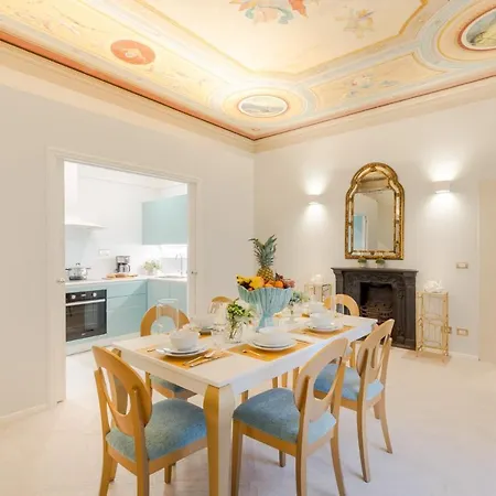 The Silk Thread Lucca